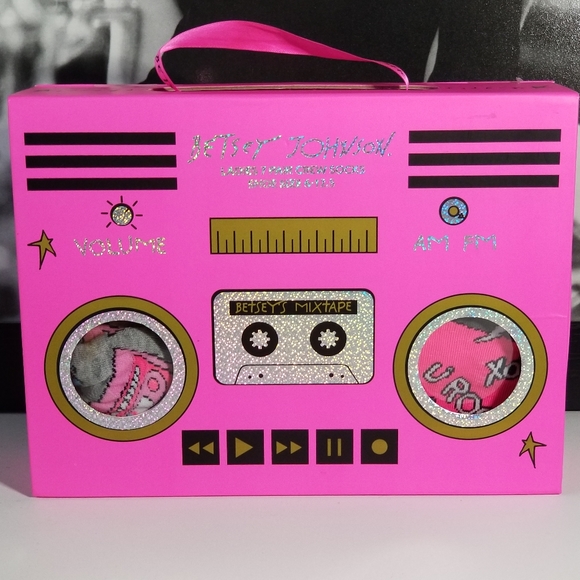 Betsey Johnson Rock & Roll 7 pairs Crew Socks Gift Set - Picture 2 of 16